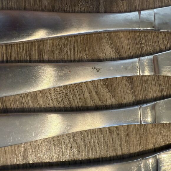 Cambridge Silver Southview Sand 0-21 Stainless Satin/Glossy Flatware Set of 20 - Picture 3 of 10